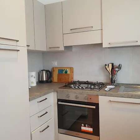 Primavera Apartment *